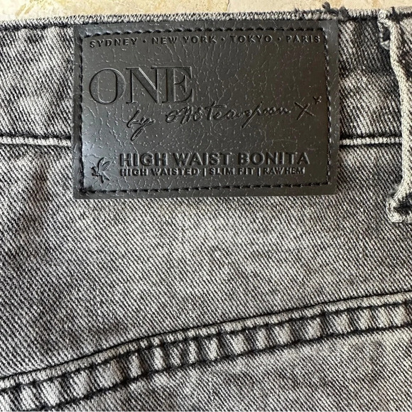 One Teaspoon Bonita High Rise Ripped Denim Short 27 Black Distressed Free People - Picture 9 of 11